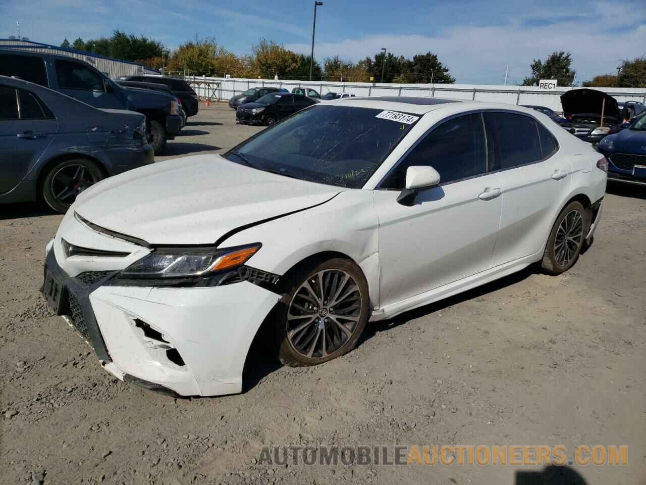 JTNB11HK9J3004643 TOYOTA CAMRY 2018