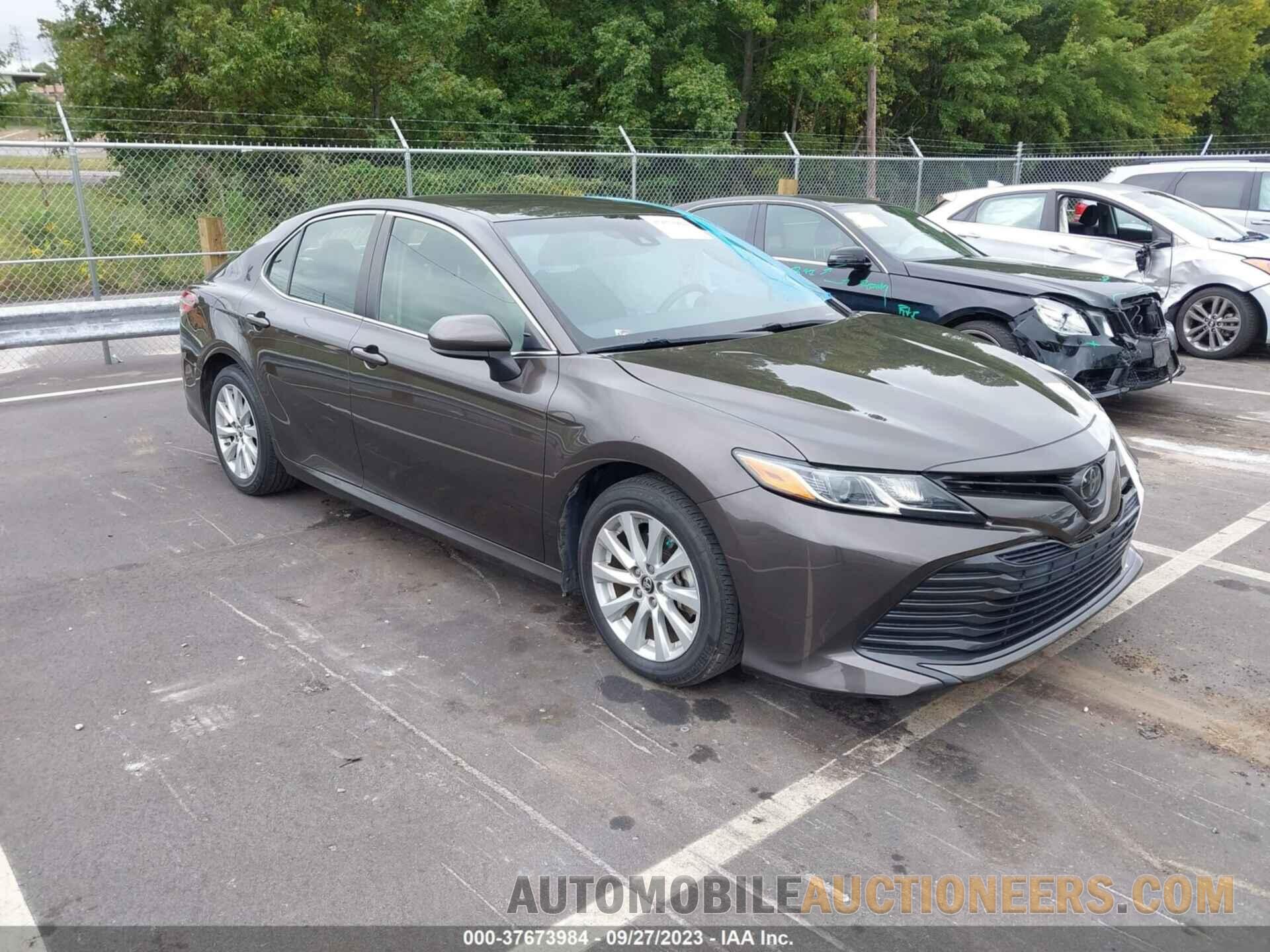 JTNB11HK9J3005856 TOYOTA CAMRY 2018