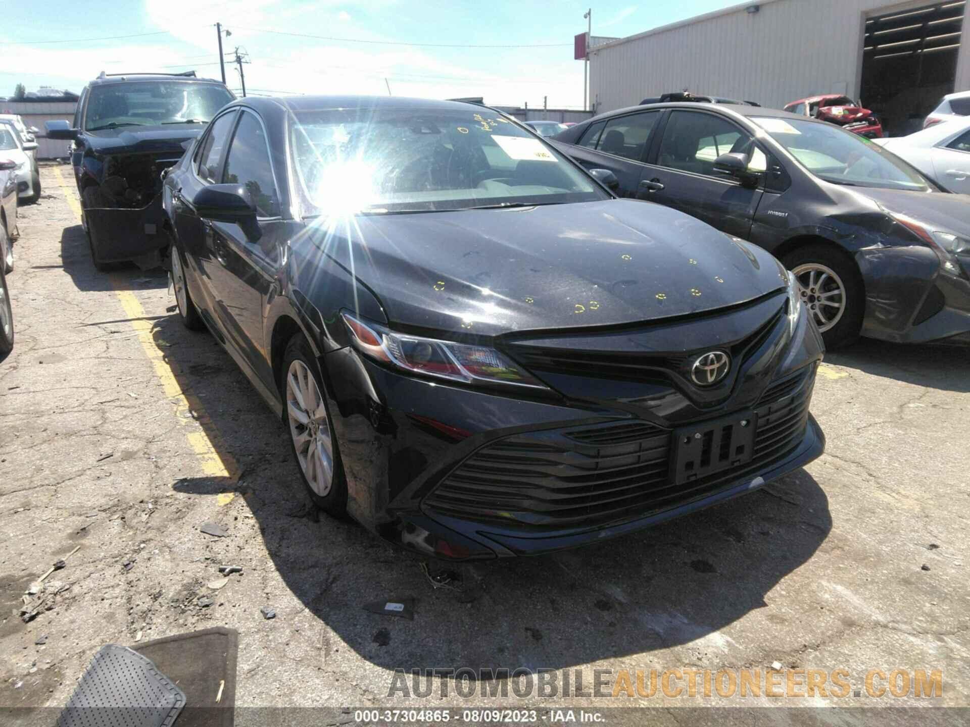 JTNB11HK9J3009518 TOYOTA CAMRY 2018