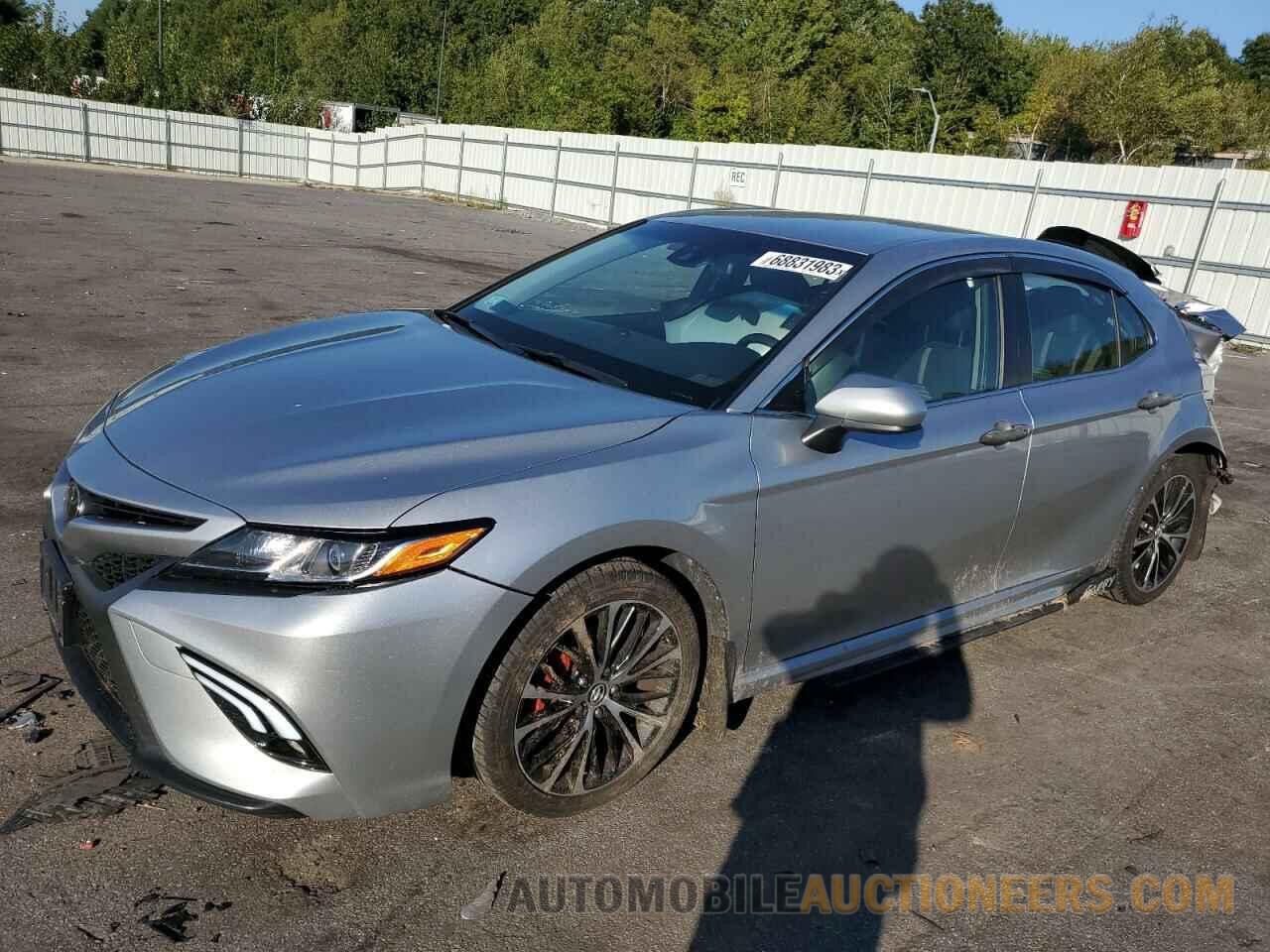 JTNB11HK9J3011530 TOYOTA CAMRY 2018