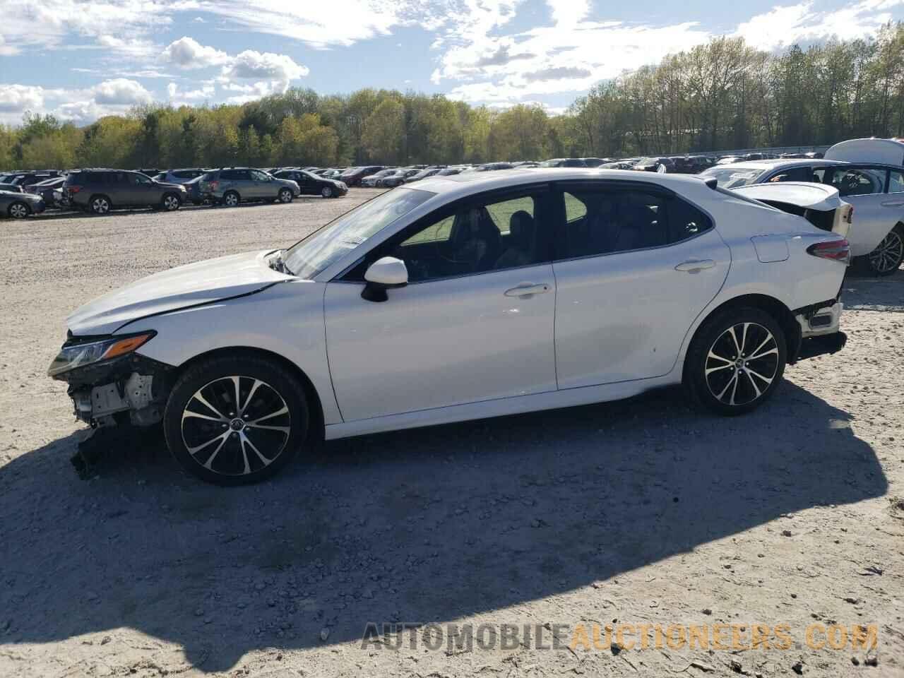 JTNB11HK9J3027811 TOYOTA CAMRY 2018