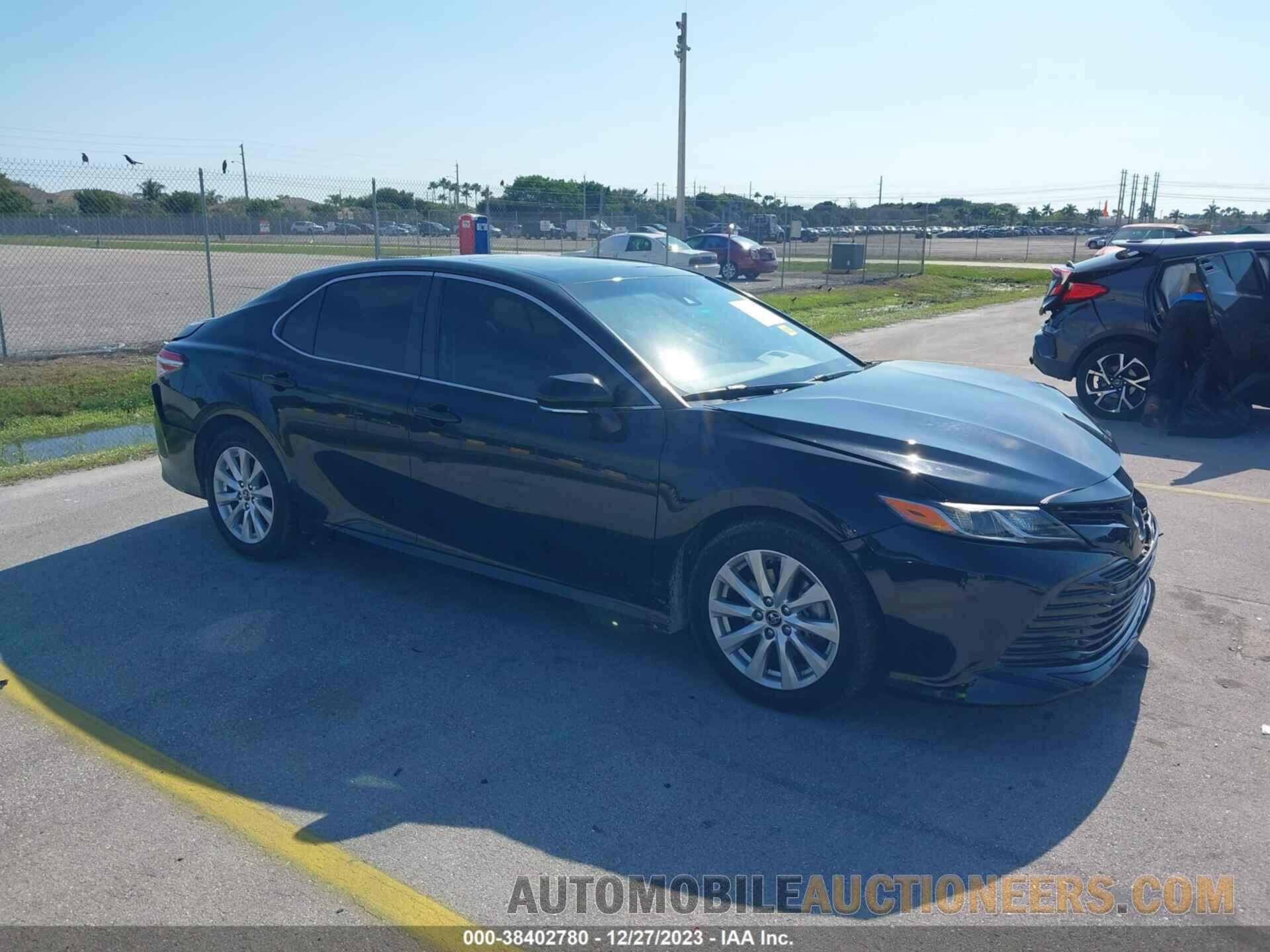 JTNB11HK9J3027890 TOYOTA CAMRY 2018