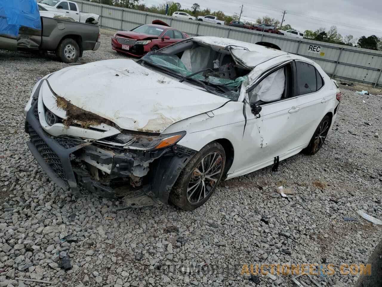 JTNB11HK9J3032989 TOYOTA CAMRY 2018