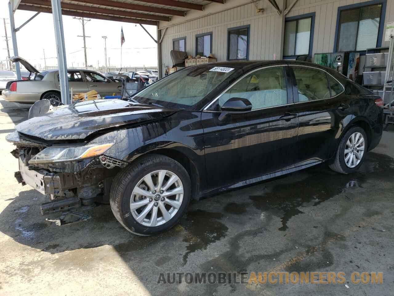 JTNB11HK9J3041398 TOYOTA CAMRY 2018