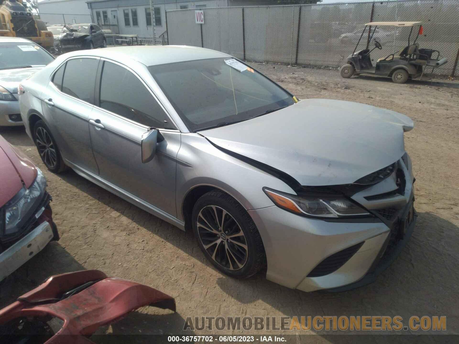 JTNB11HK9J3043393 TOYOTA CAMRY 2018