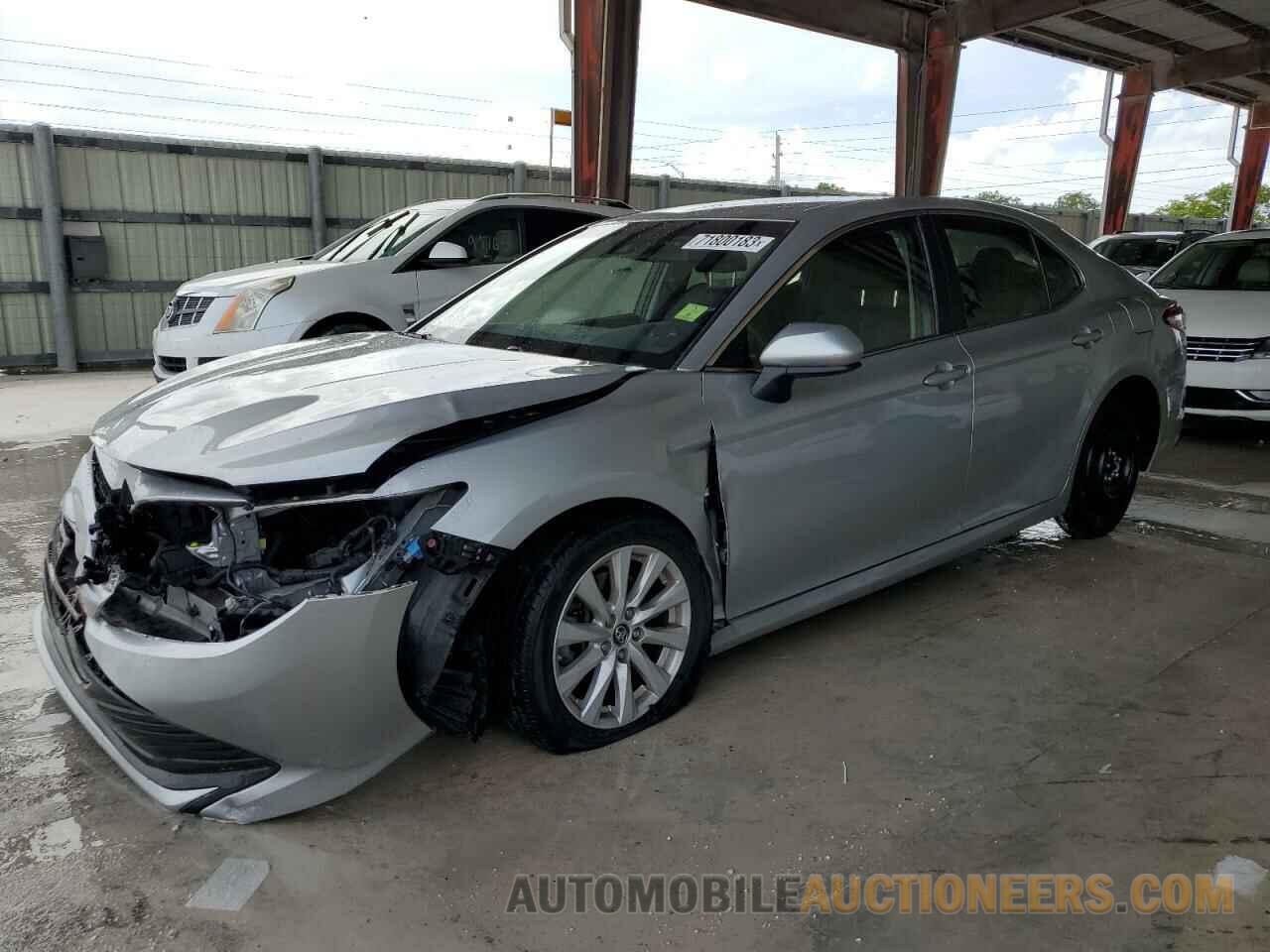 JTNB11HK9J3044964 TOYOTA CAMRY 2018