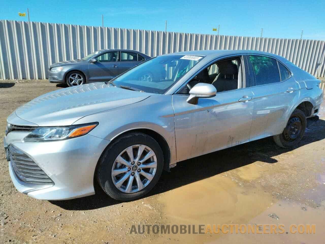 JTNB11HK9J3047864 TOYOTA CAMRY 2018