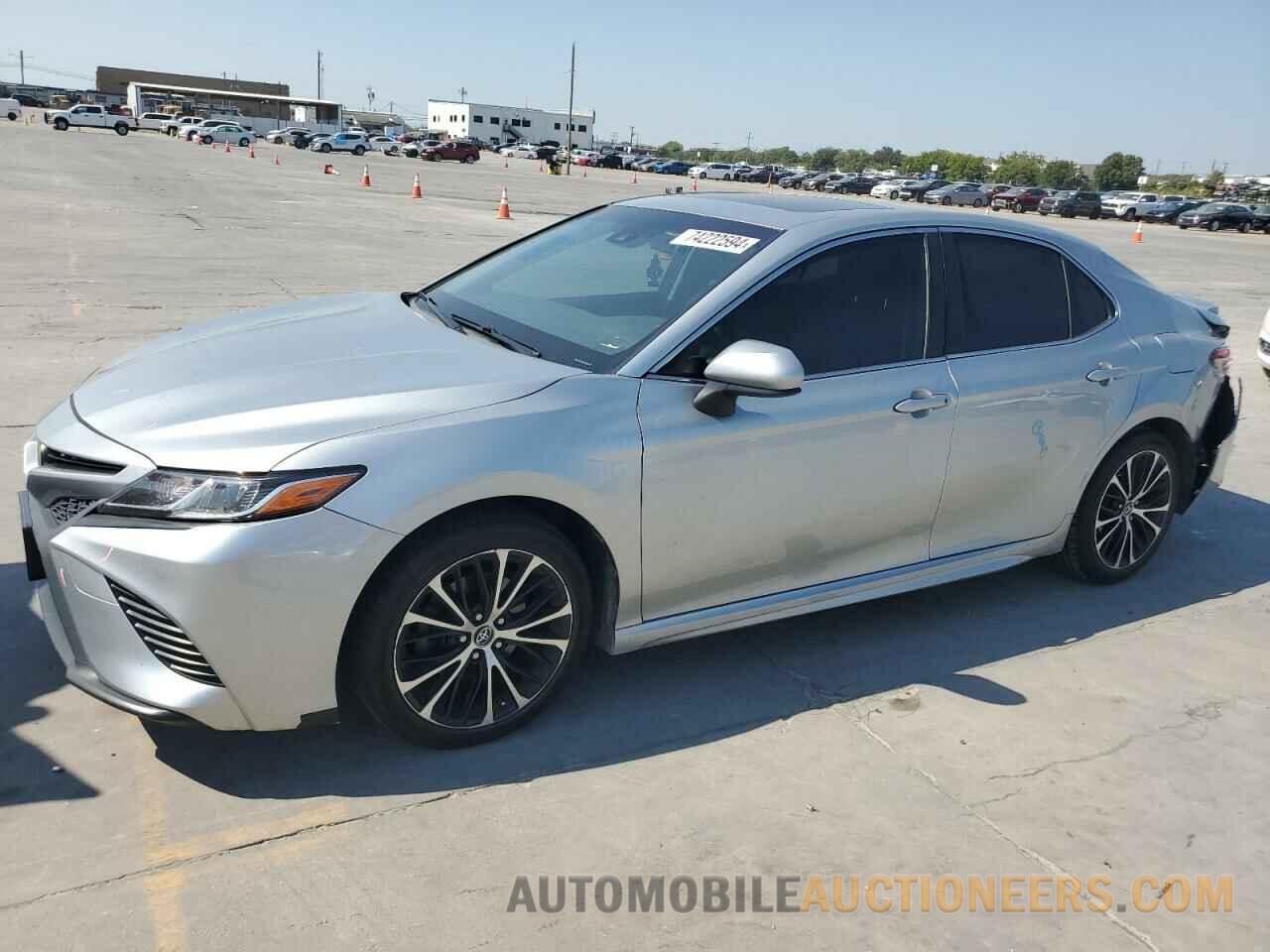 JTNB11HK9J3048030 TOYOTA CAMRY 2018