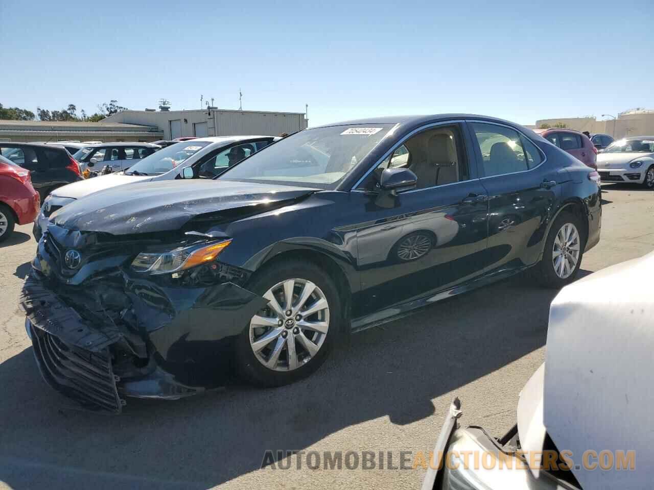 JTNB11HK9J3049937 TOYOTA CAMRY 2018