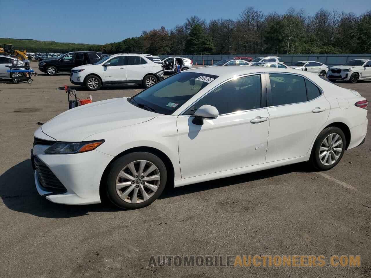 JTNB11HK9J3068424 TOYOTA CAMRY 2018