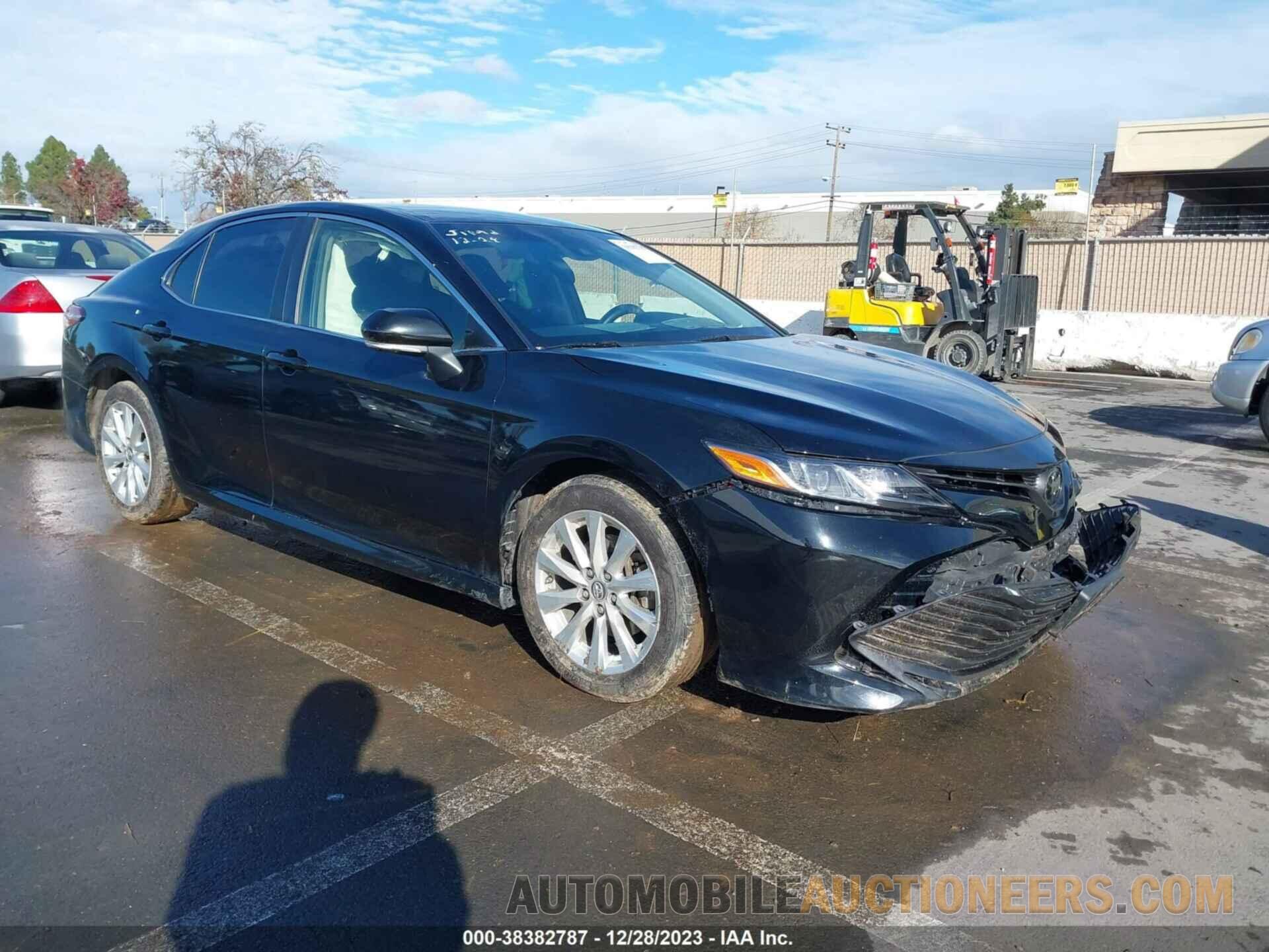 JTNB11HK9J3068987 TOYOTA CAMRY 2018