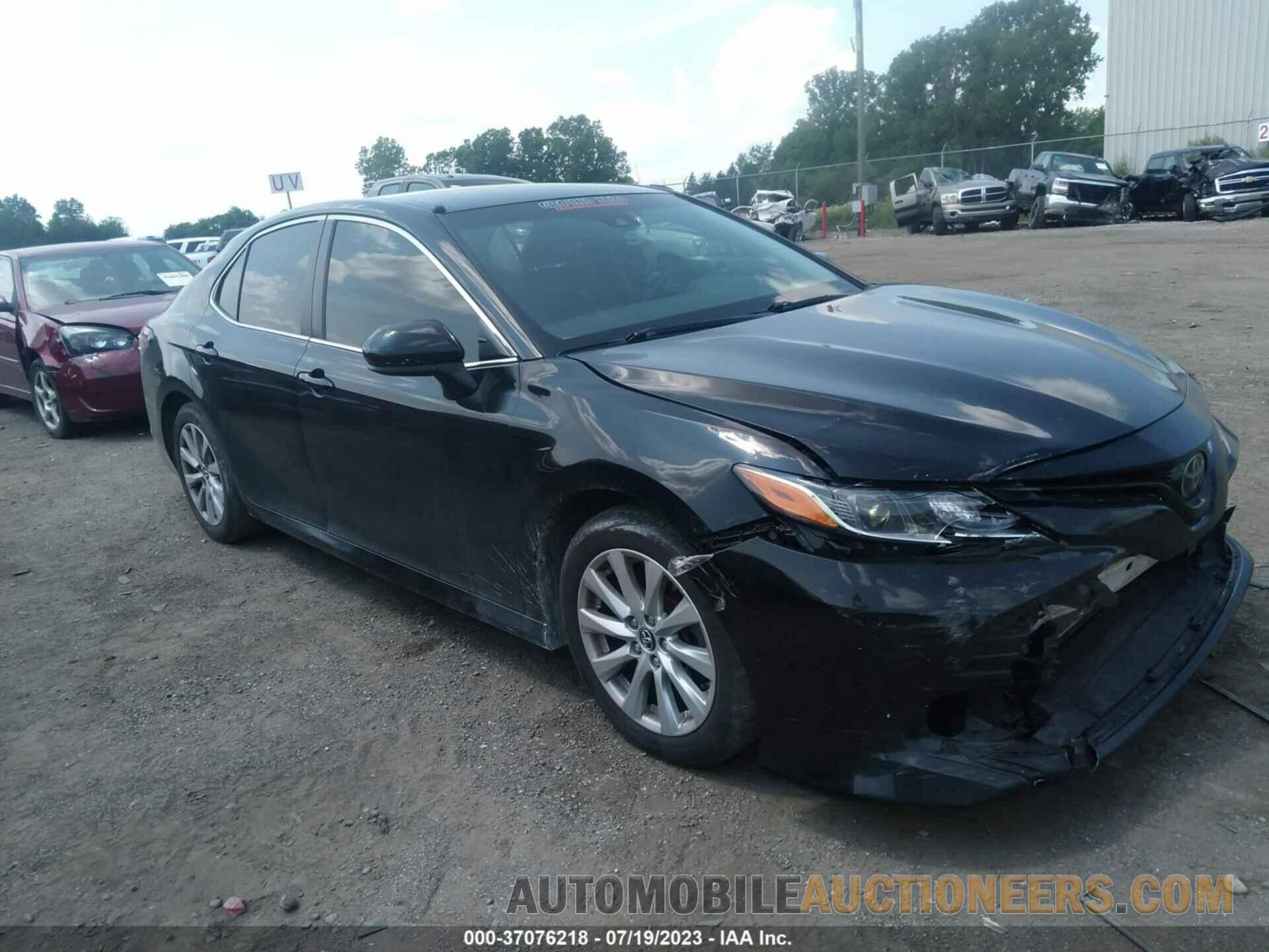 JTNB11HKXJ3002562 TOYOTA CAMRY 2018