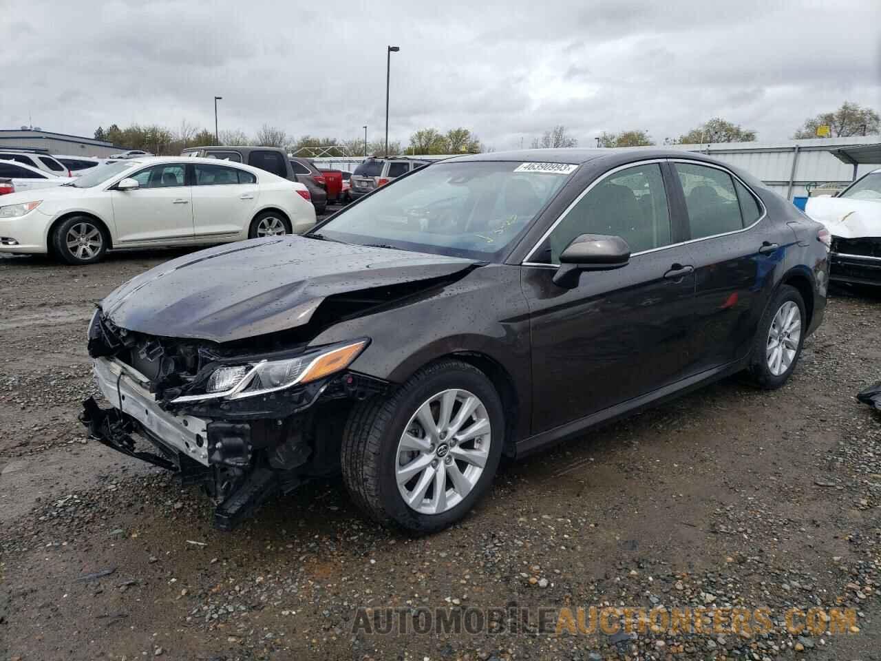 JTNB11HKXJ3007714 TOYOTA CAMRY 2018