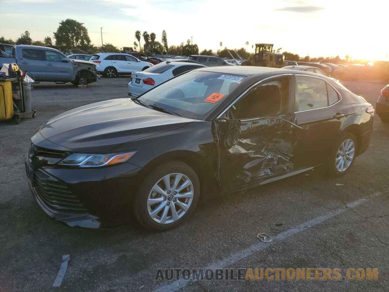 JTNB11HKXJ3011889 TOYOTA CAMRY 2018