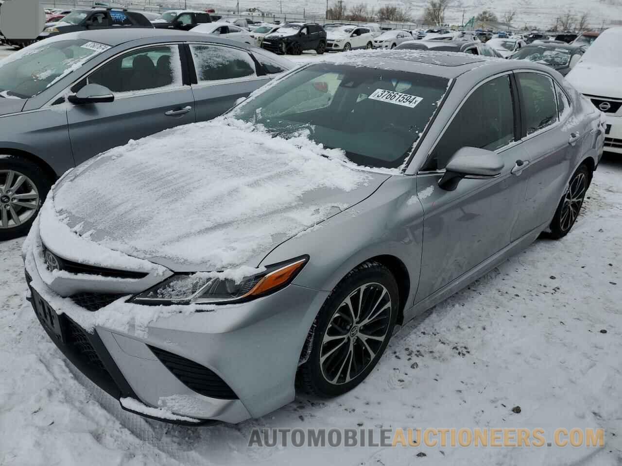 JTNB11HKXJ3013481 TOYOTA CAMRY 2018