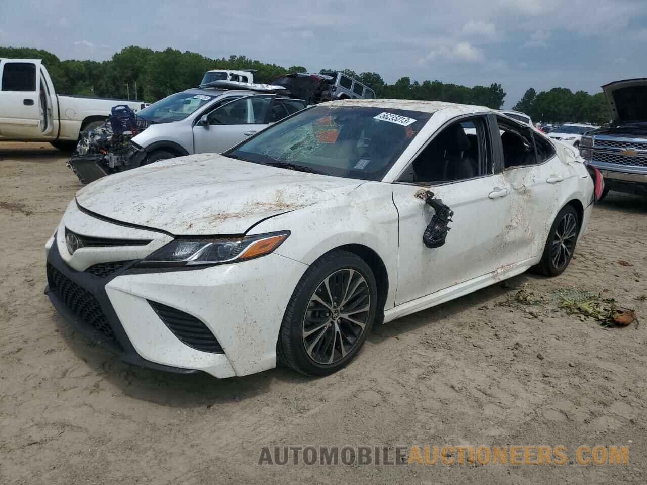 JTNB11HKXJ3017935 TOYOTA CAMRY 2018