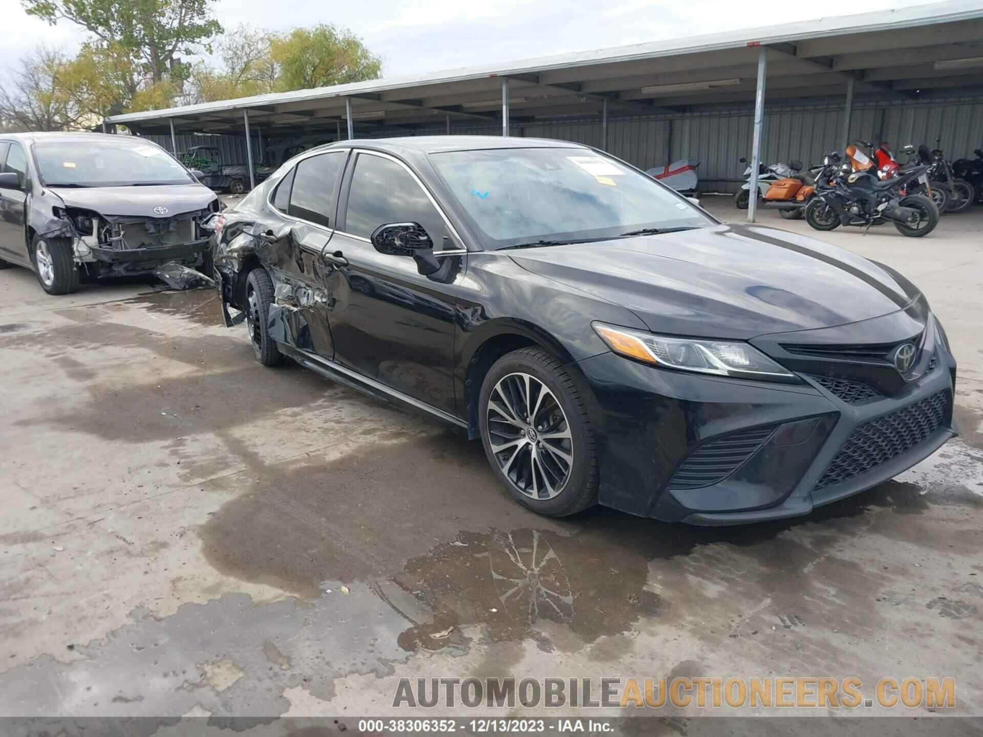 JTNB11HKXJ3020527 TOYOTA CAMRY 2018