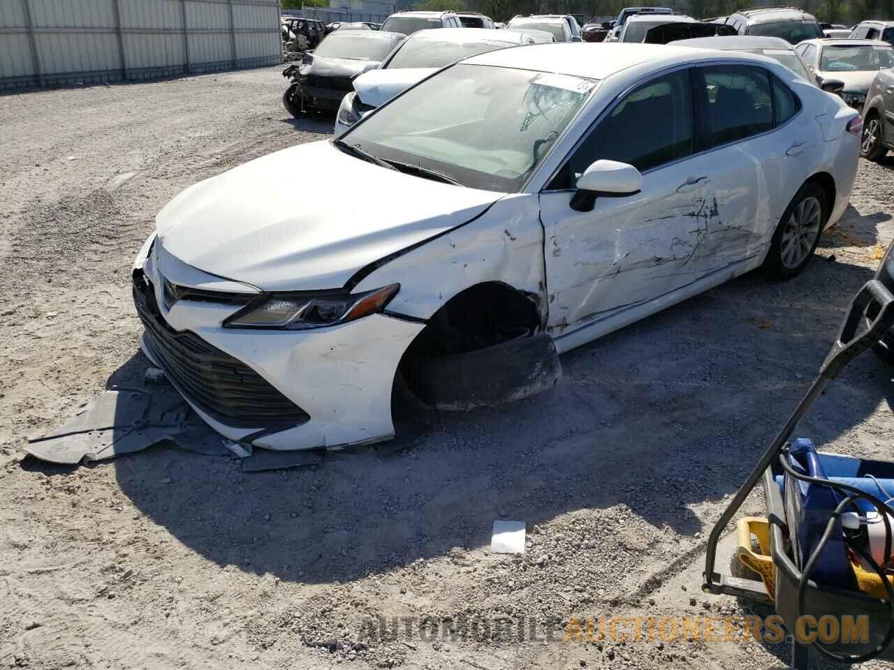 JTNB11HKXJ3030698 TOYOTA CAMRY 2018