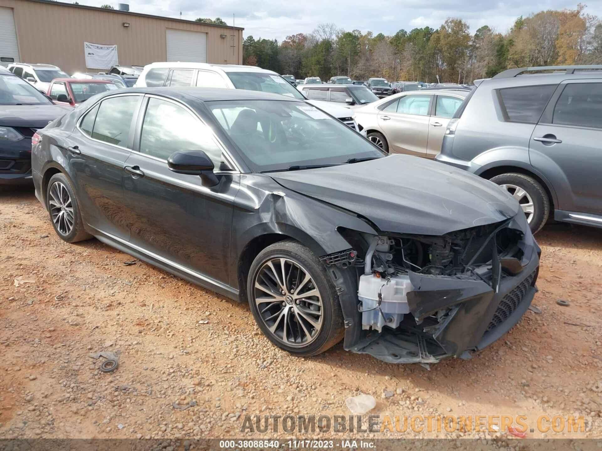 JTNB11HKXJ3033231 TOYOTA CAMRY 2018