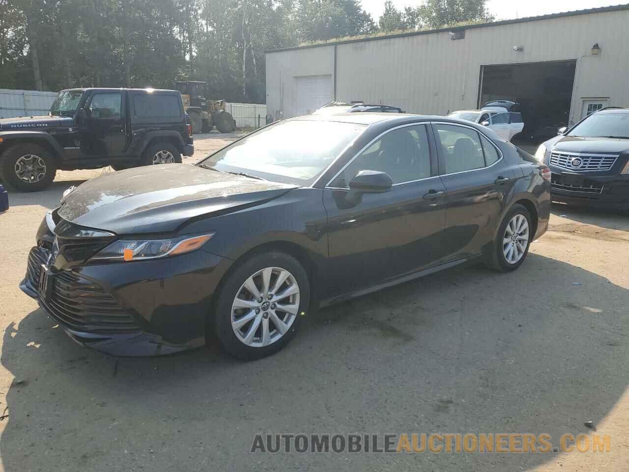 JTNB11HKXJ3045654 TOYOTA CAMRY 2018