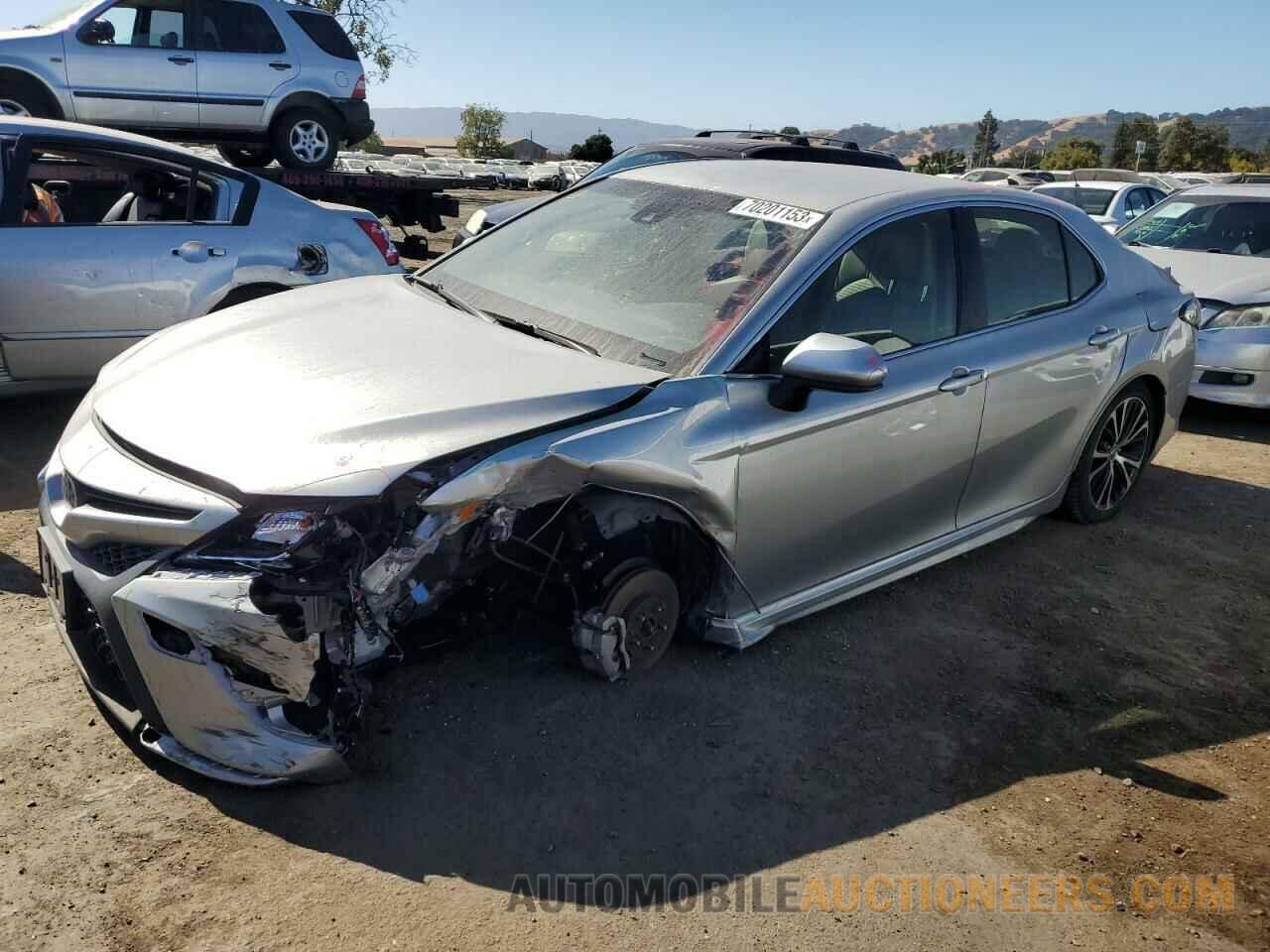 JTNB11HKXJ3046075 TOYOTA CAMRY 2018