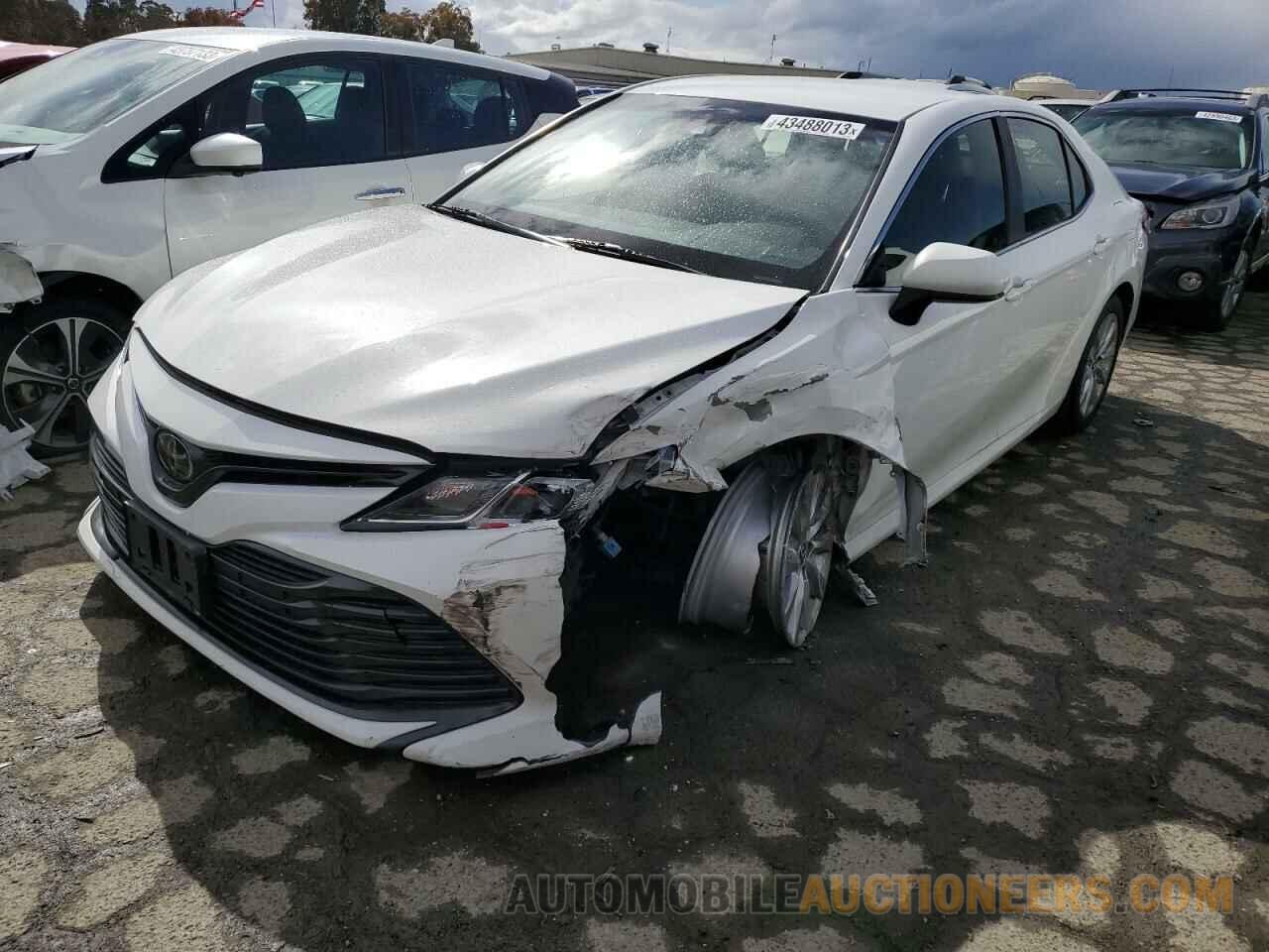 JTNB11HKXJ3056704 TOYOTA CAMRY 2018