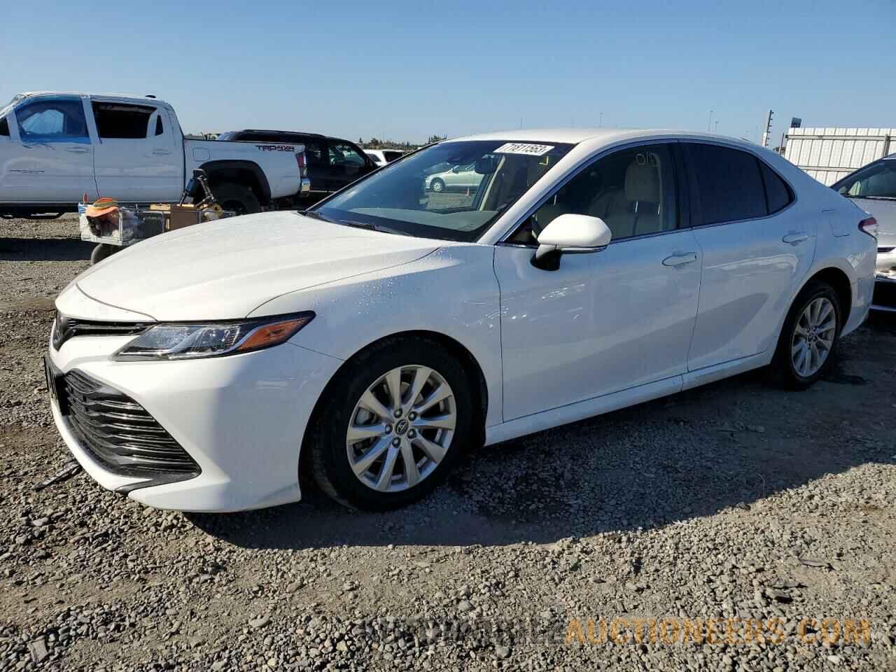 JTNB11HKXJ3064379 TOYOTA CAMRY 2018