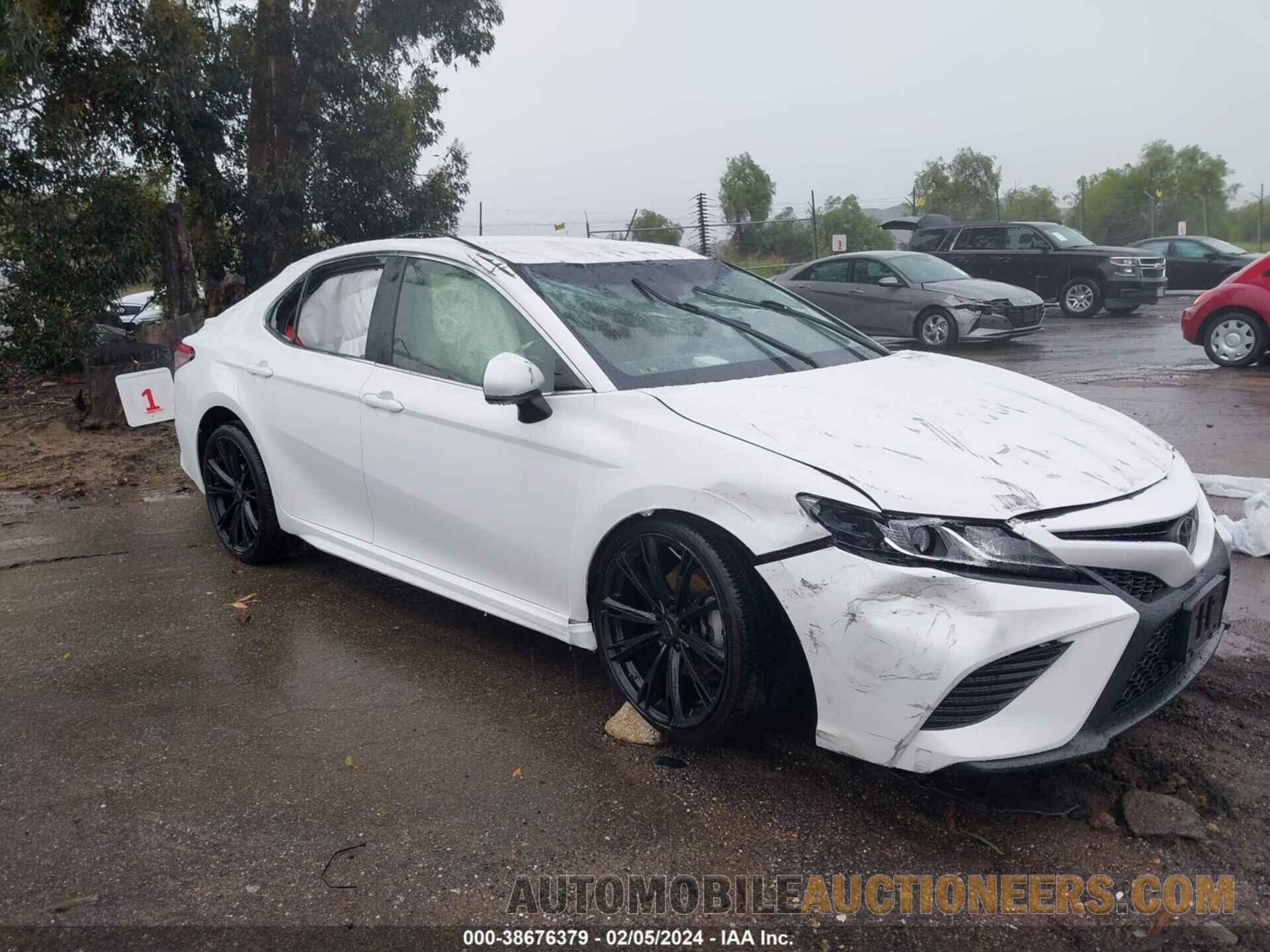 JTNB11HKXJ3071641 TOYOTA CAMRY 2018