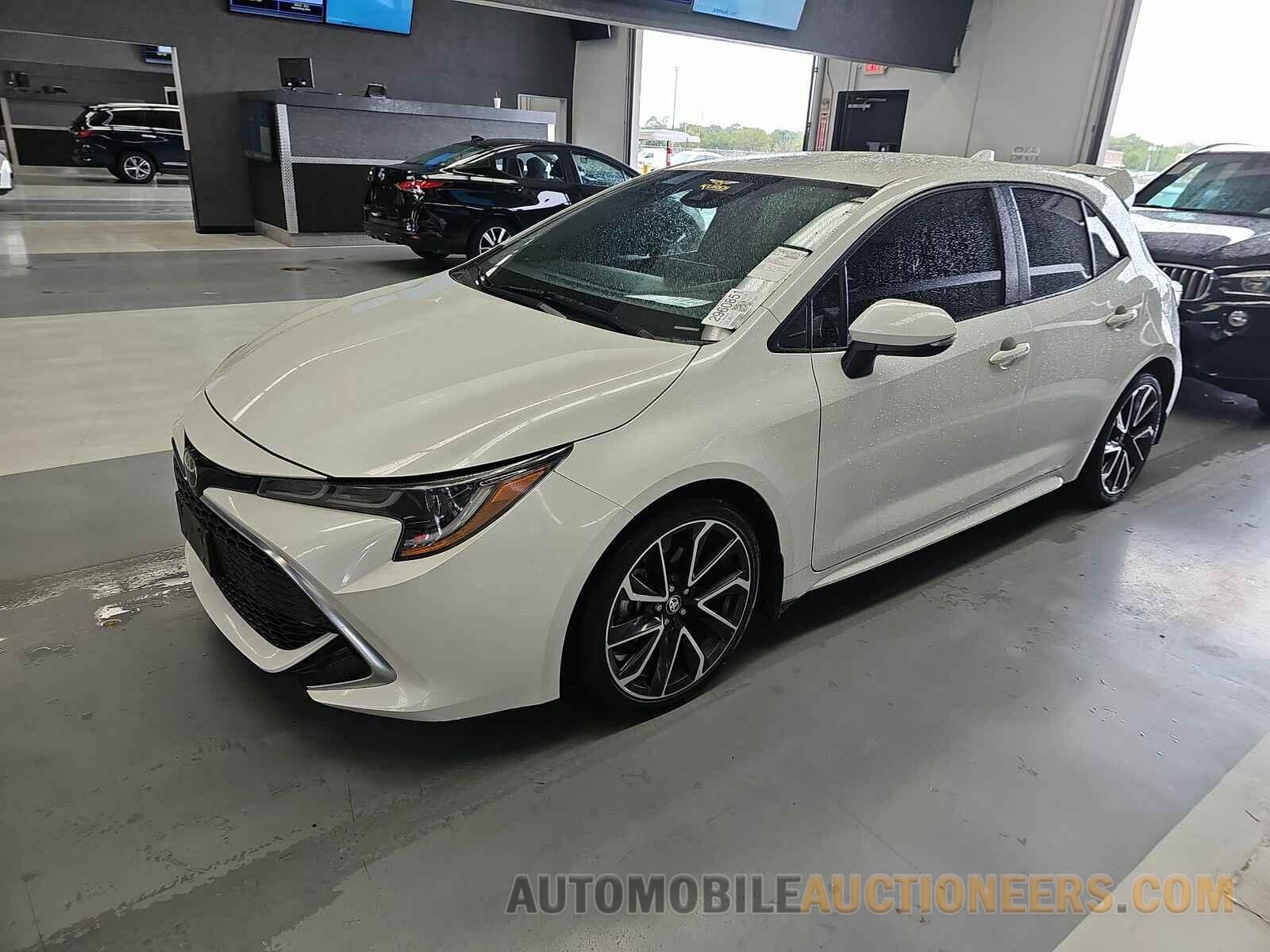 JTNK4RBE8K3046487 Toyota Corolla Hatchback 2019