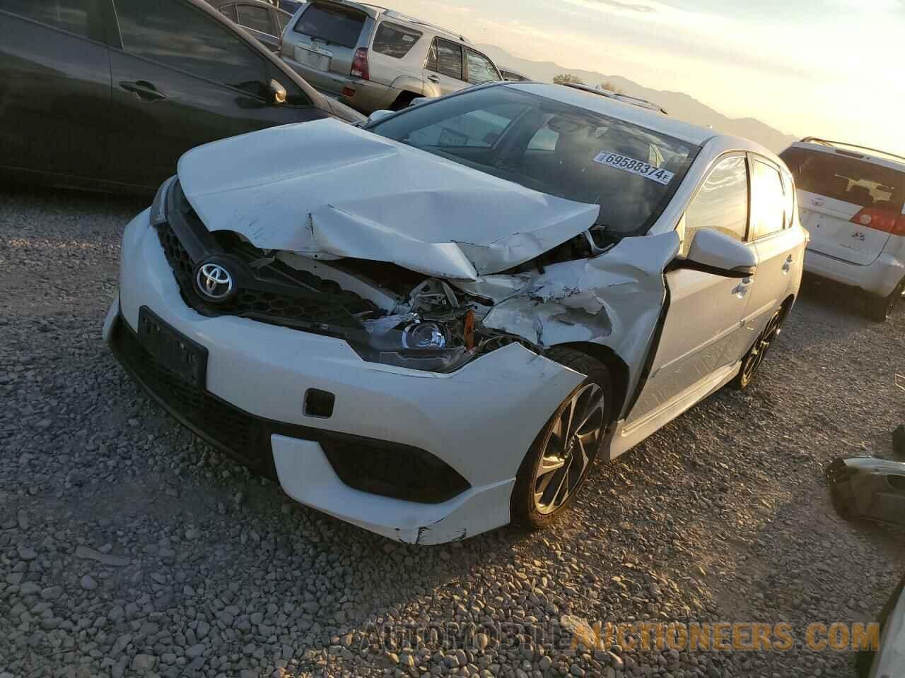 JTNKARJE1JJ563005 TOYOTA COROLLA 2018