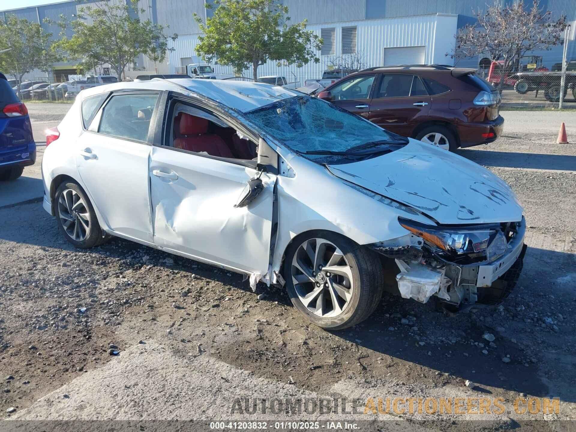 JTNKARJE1JJ563215 TOYOTA COROLLA IM 2018