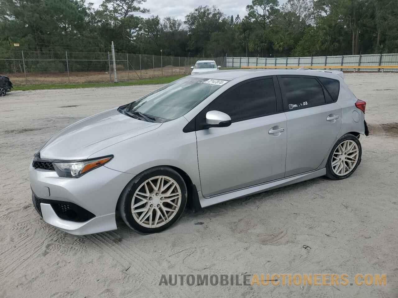 JTNKARJE1JJ575185 TOYOTA COROLLA 2018