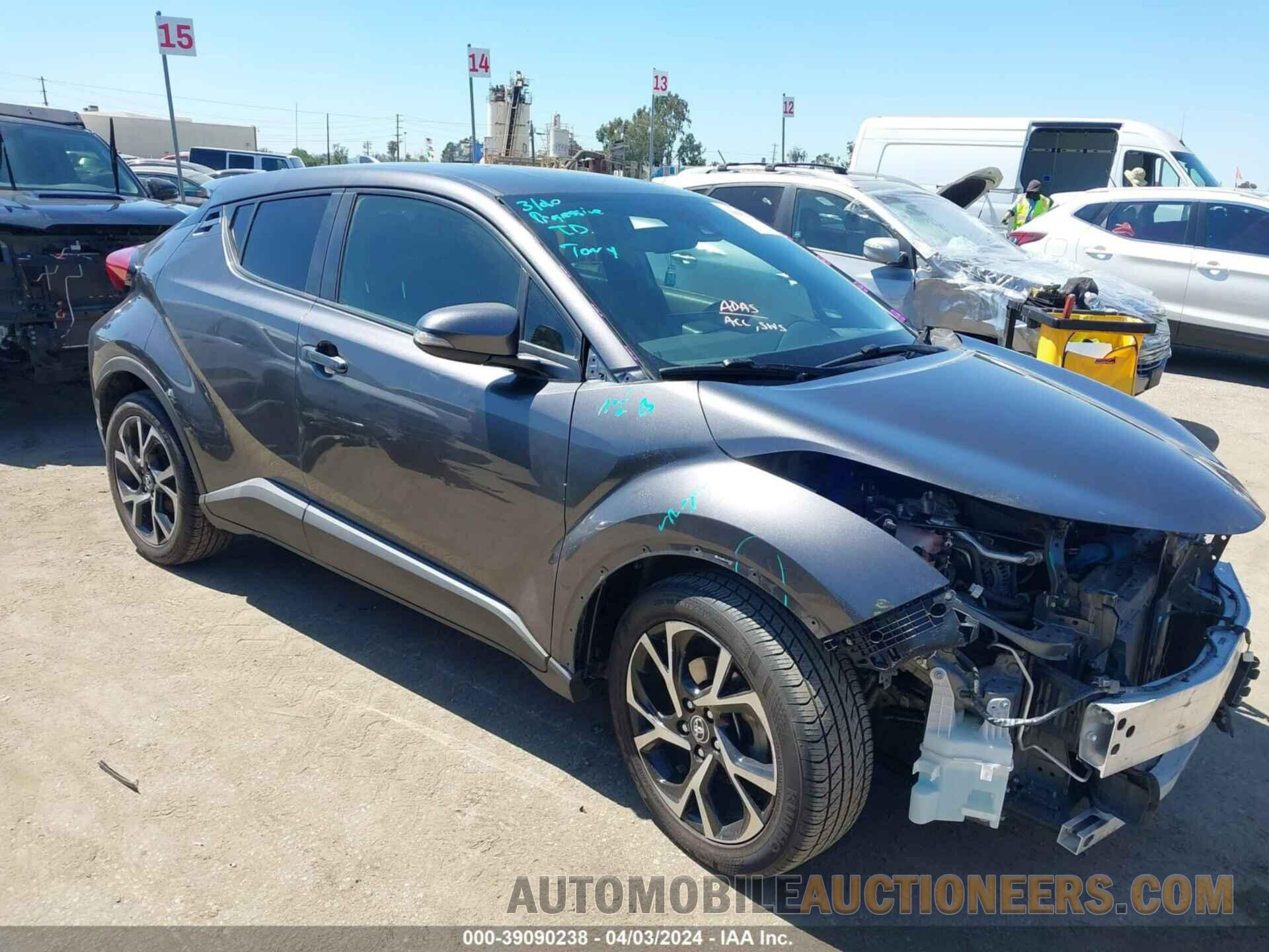 JTNKHMBX0J1009355 TOYOTA C-HR 2018