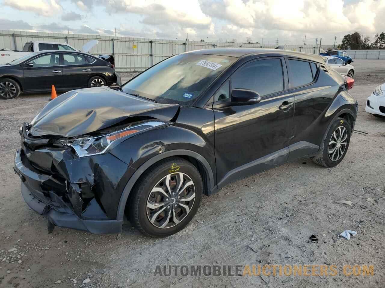 JTNKHMBX0K1037268 TOYOTA C-HR 2019