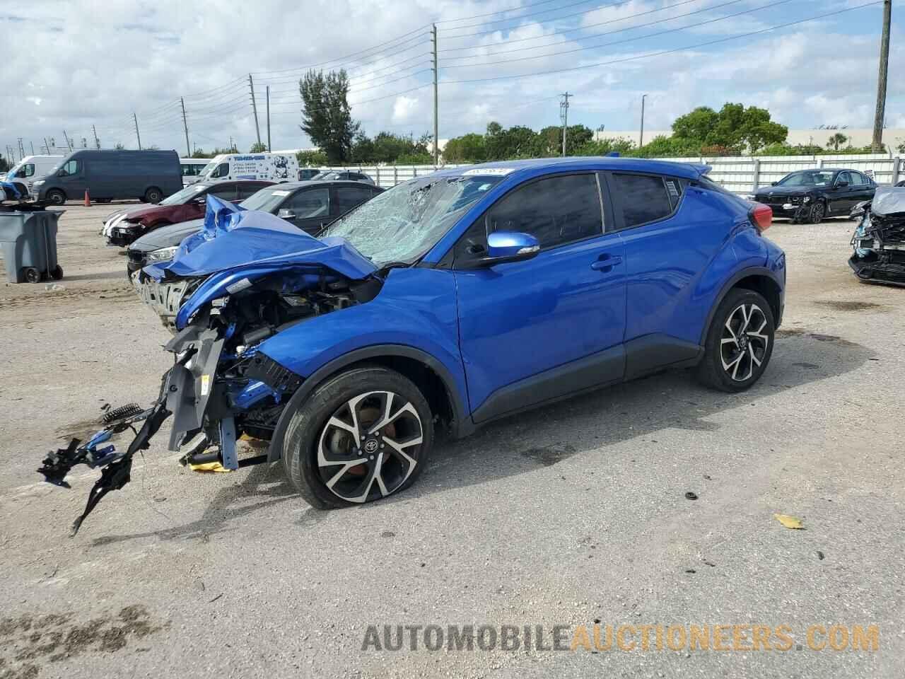 JTNKHMBX1J1005329 TOYOTA C-HR 2018