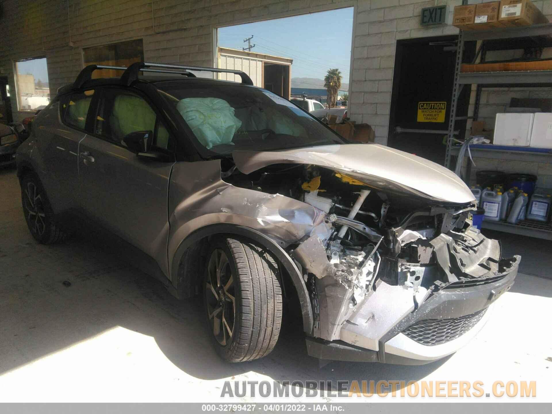 JTNKHMBX1L1067283 TOYOTA C-HR 2020