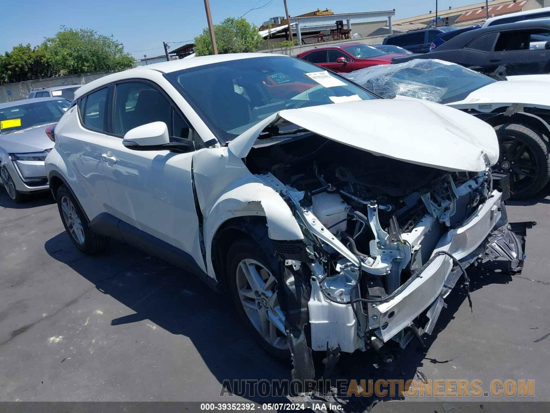 JTNKHMBX1L1069681 TOYOTA C-HR 2020