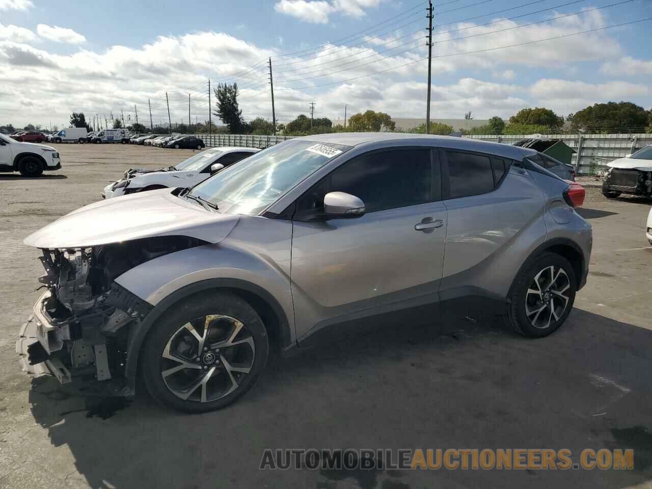 JTNKHMBX2J1002648 TOYOTA C-HR 2018