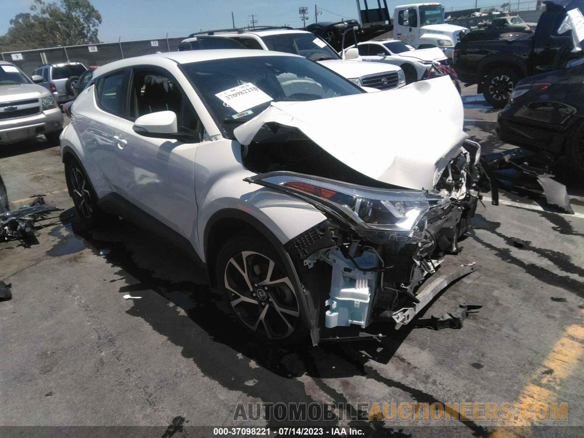 JTNKHMBX6J1010798 TOYOTA C-HR 2018