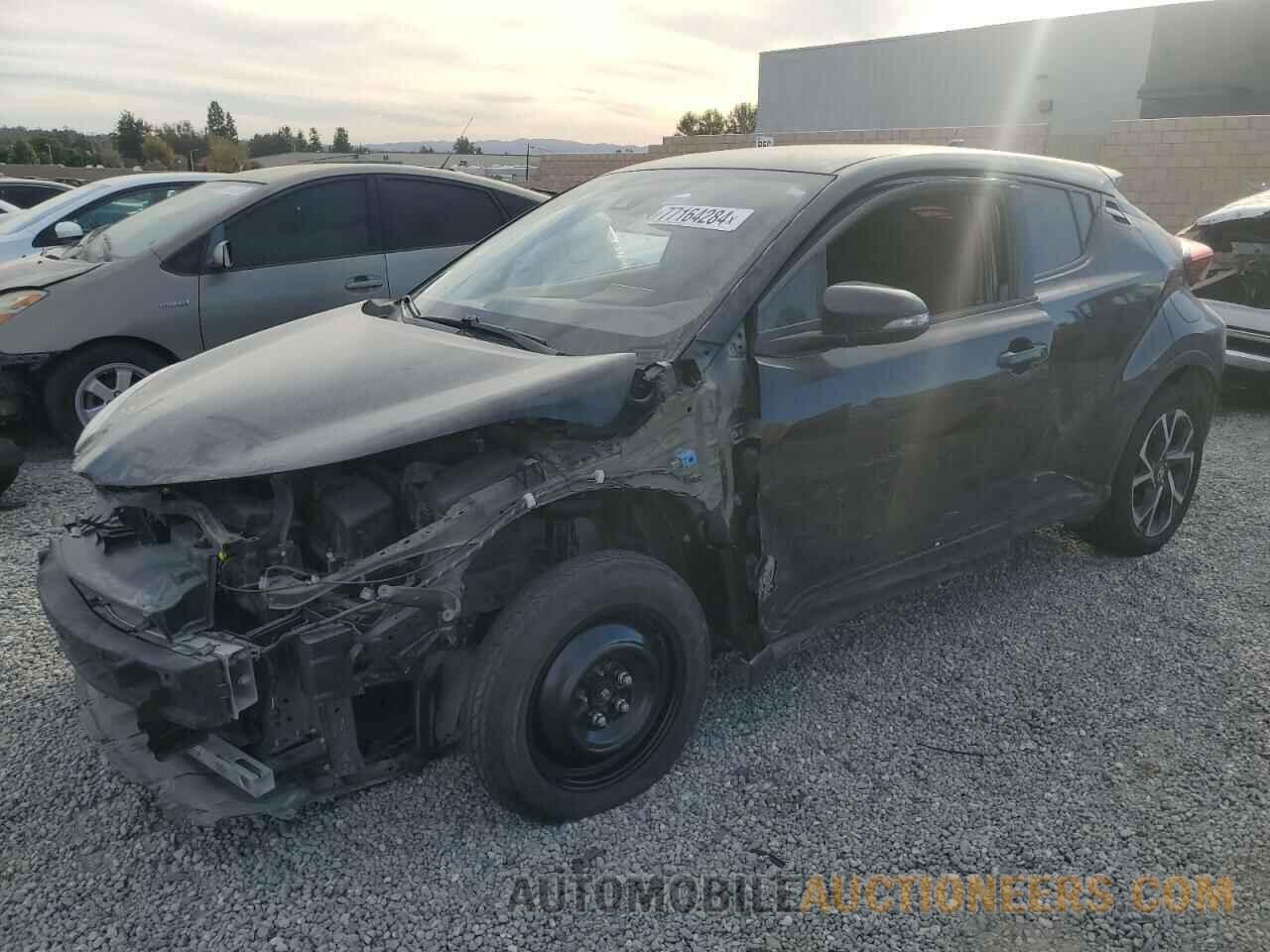 JTNKHMBX6J1011384 TOYOTA C-HR 2018