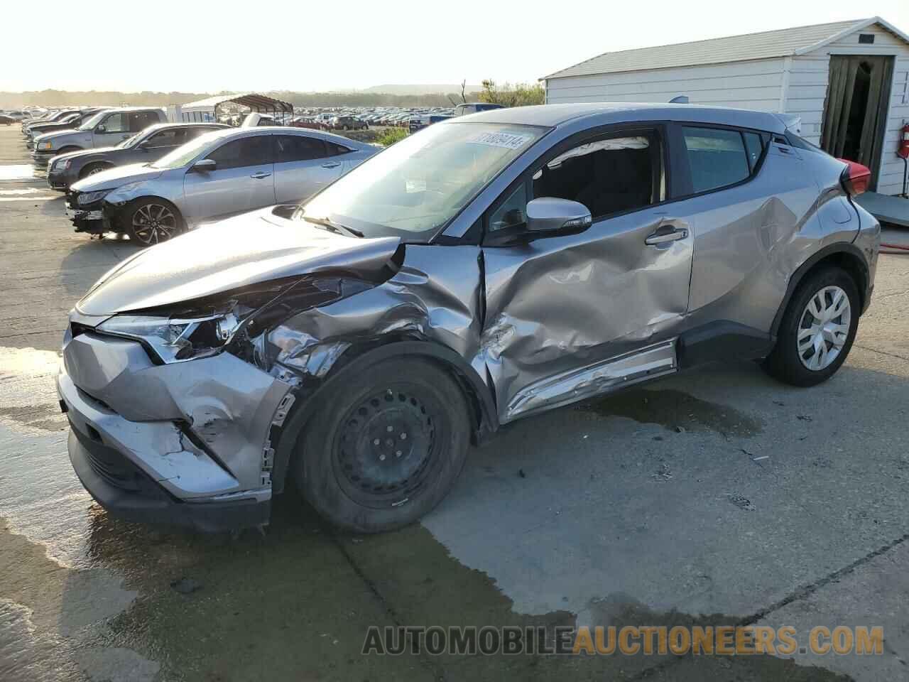 JTNKHMBXXK1042137 TOYOTA C-HR 2019