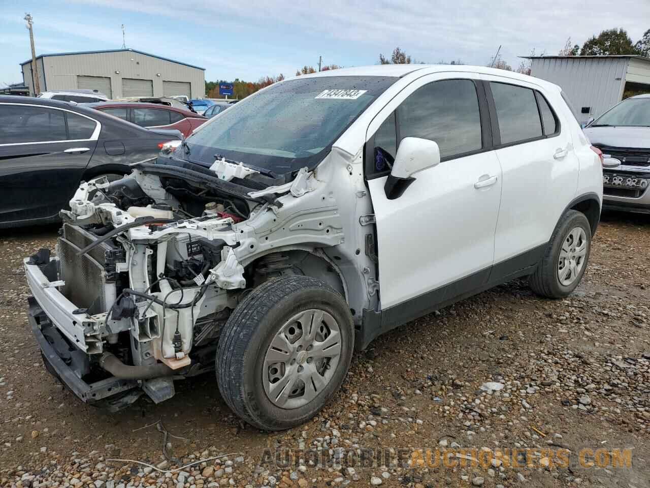 KL7CJKSB2JB647636 CHEVROLET TRAX 2018