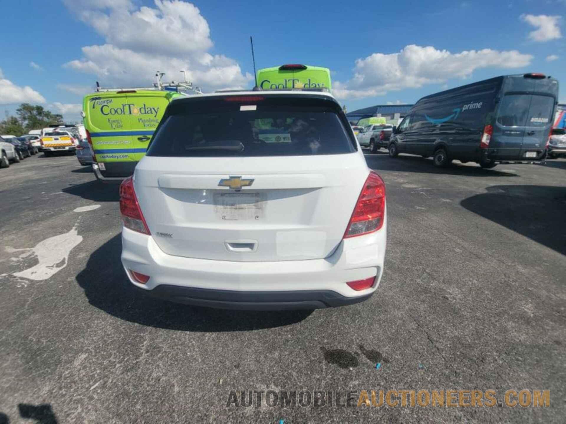 KL7CJKSB2MB323395 CHEVROLET TRAX 2021