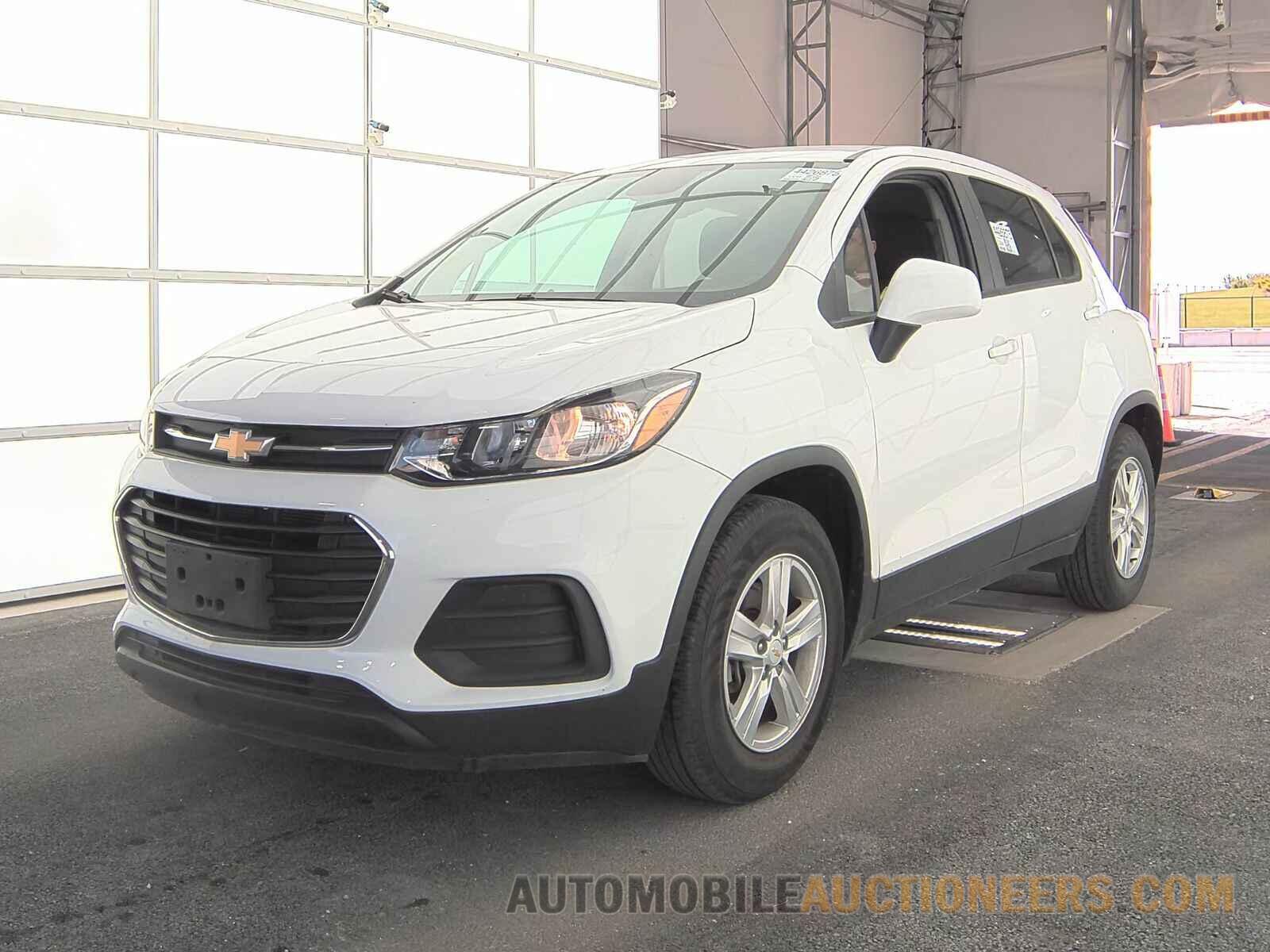 KL7CJKSB3MB300417 Chevrolet Trax 2021