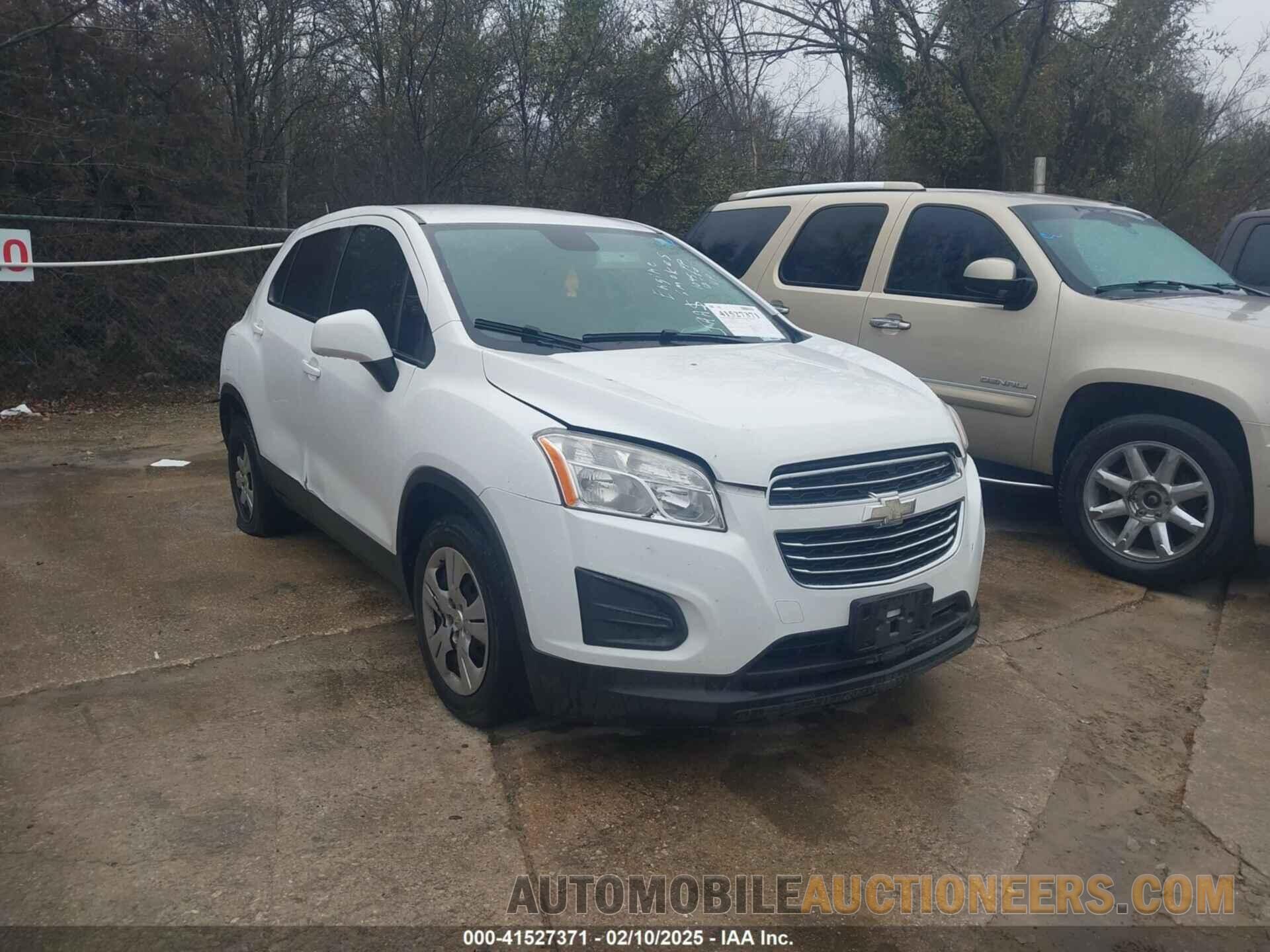 KL7CJKSB5FB249439 CHEVROLET TRAX 2015