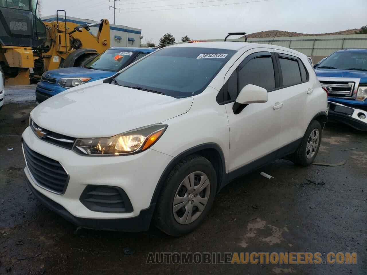 KL7CJKSB7HB086215 CHEVROLET TRAX 2017