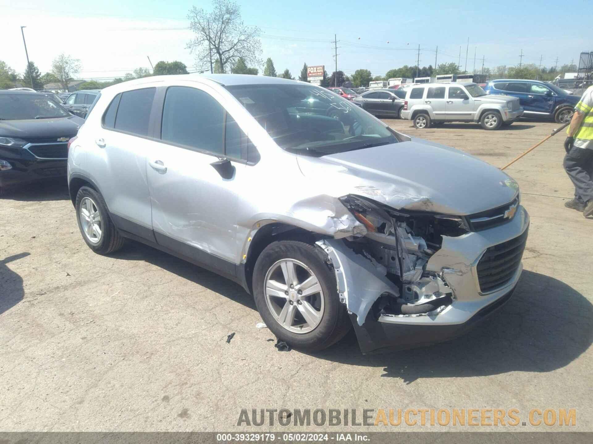 KL7CJKSB8LB015677 CHEVROLET TRAX 2020