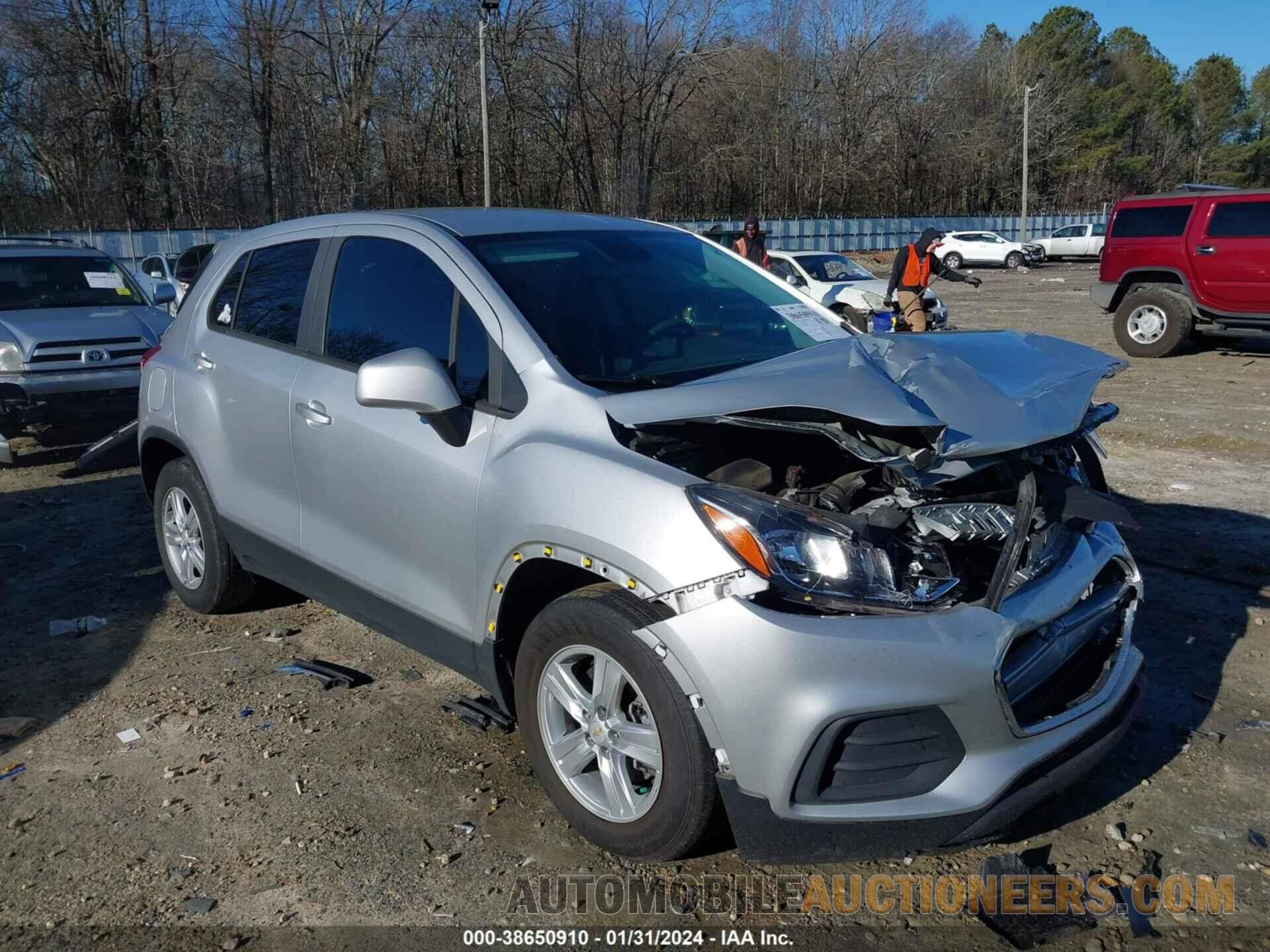 KL7CJKSB8LB020961 CHEVROLET TRAX 2020