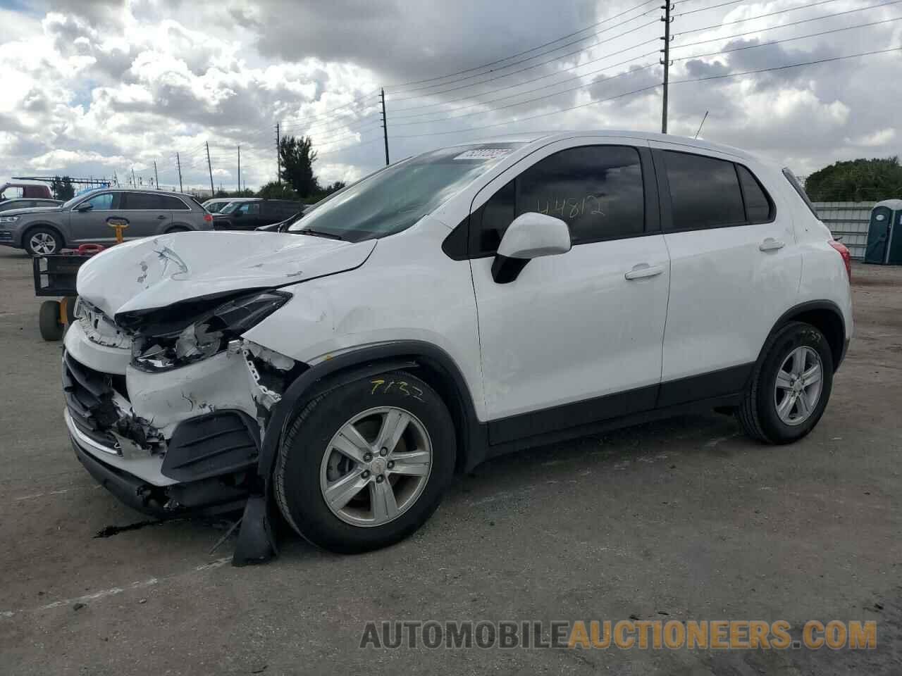 KL7CJKSB8MB341285 CHEVROLET TRAX 2021