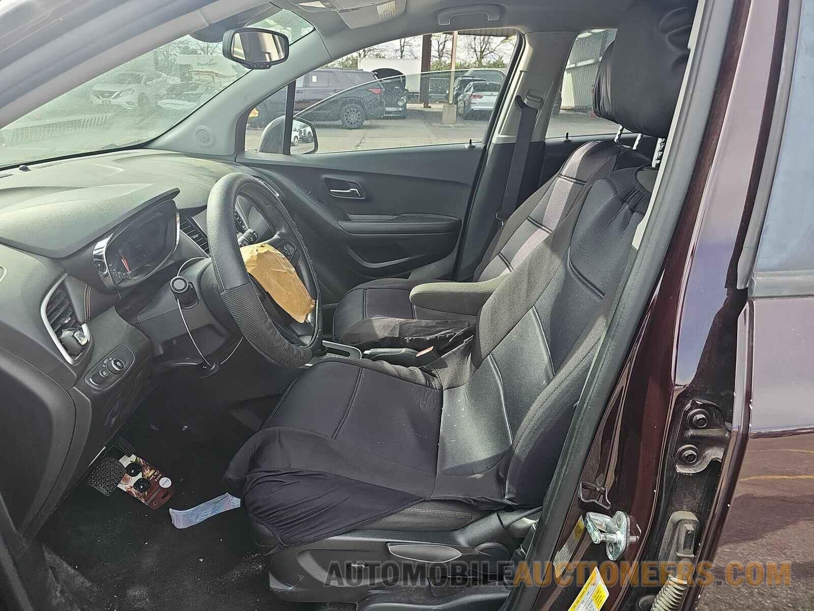 KL7CJKSB9MB330117 Chevrolet Trax 2021